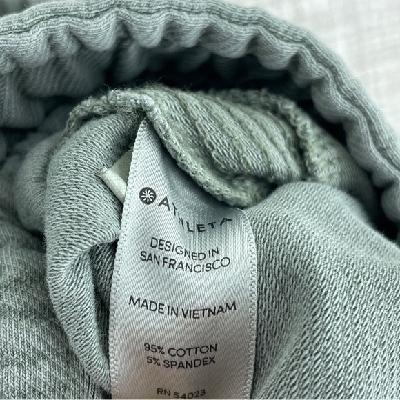 Athleta Skirt Womens Size 8 green - Picture 6 of 8